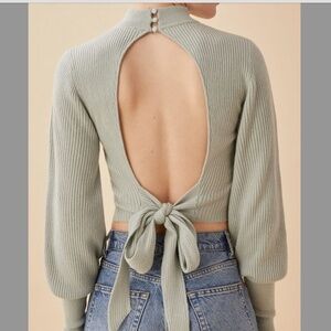 Reformation Cashmere Osteria Open Back Sweater in green (size small)